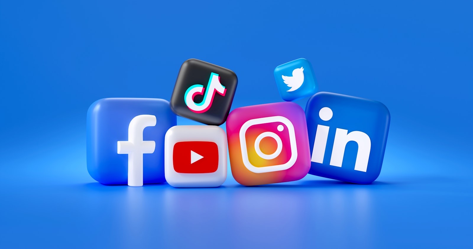 ¿Google Ads, publicidad en redes sociales o anuncios en sitio?