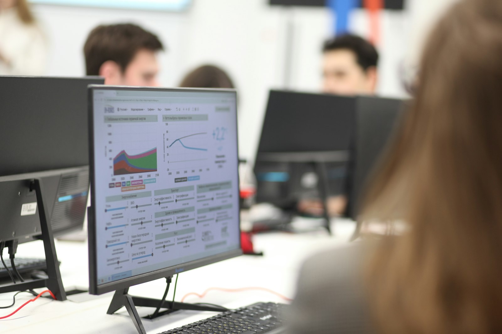 ¿Plantillas, SaaS o Desarrollo Personalizado? Guía para Empresas en México