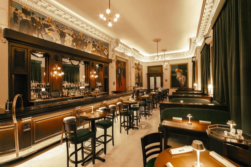 Bar 1900